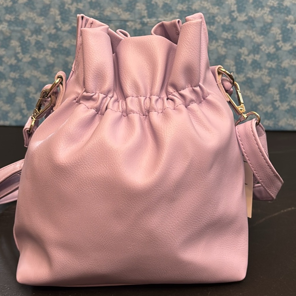 Lavender Chain Strap Bucket Bag - Picture 2 of 2